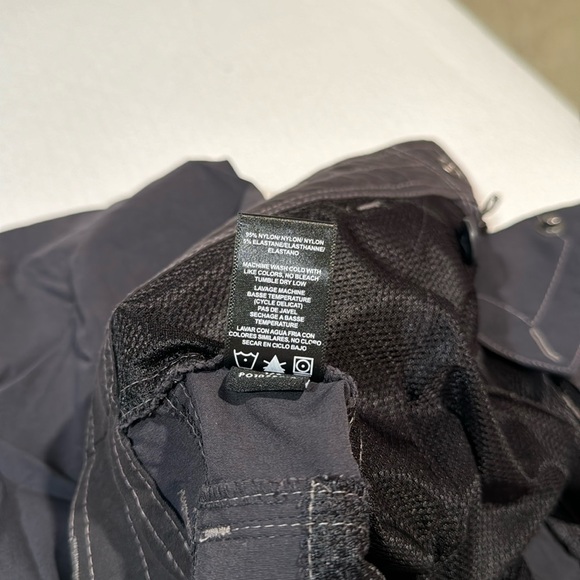 Kuhl men’s shorts for hiking, travel - Picture 7 of 7